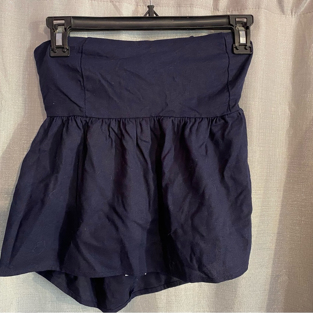 NWT LA hearts Navy blu strapless babydoll top with back cut out
Size M by Pacsun